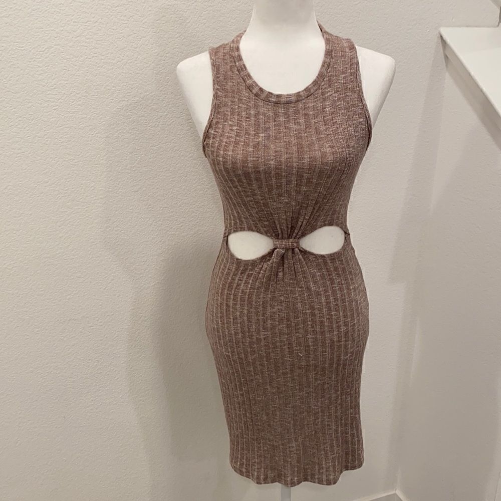 Women’s Dress. 
